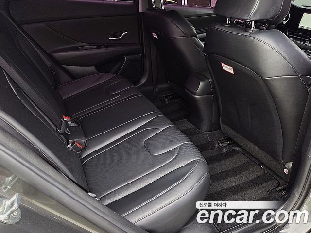 Hyundai AVANTE 2021 — photo 10
