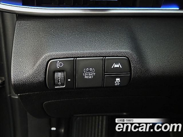 Hyundai AVANTE 2021 — photo 14