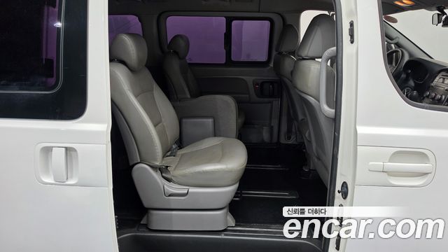 Hyundai Starex 2016 — photo 17