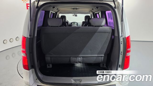 Hyundai Starex 2016 — photo 23