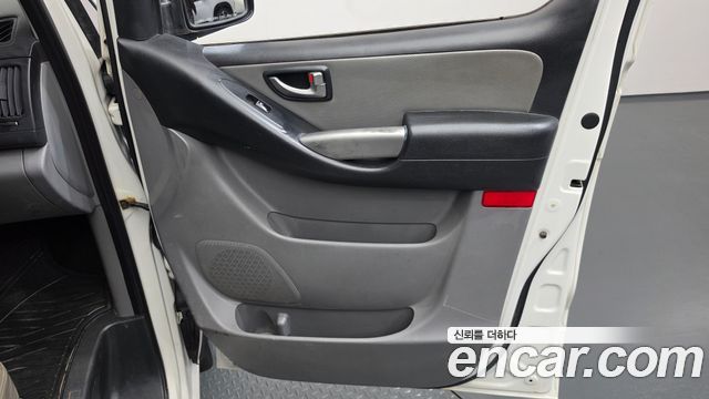 Hyundai Starex 2016 — photo 15