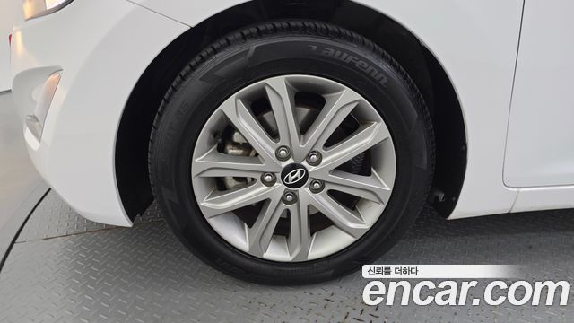 Hyundai AVANTE 2014 — photo 5