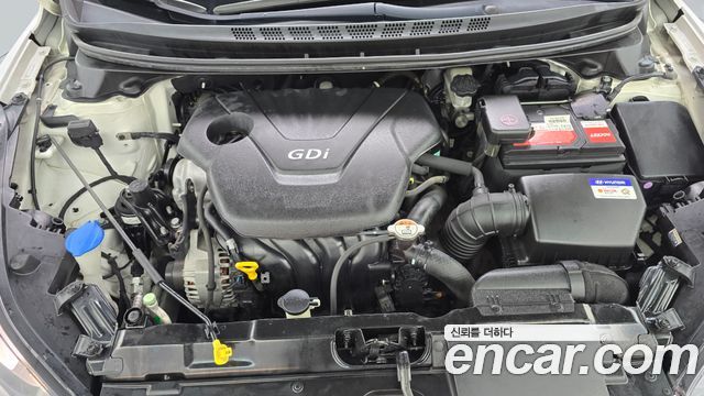 Hyundai AVANTE 2014 — photo 6