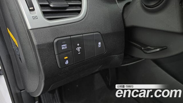 Hyundai AVANTE 2014 — photo 19