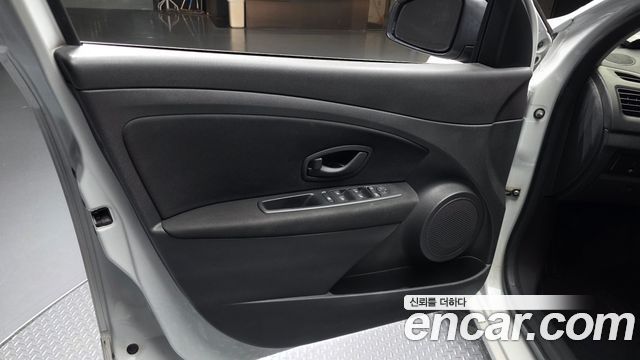 Renault Korea SM3 2016 — photo 14