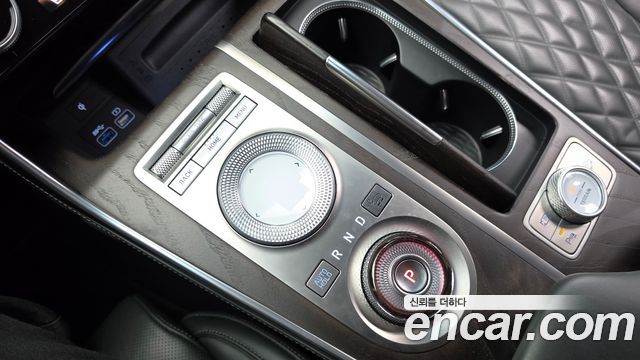 Genesis GV80 2021 — photo 12