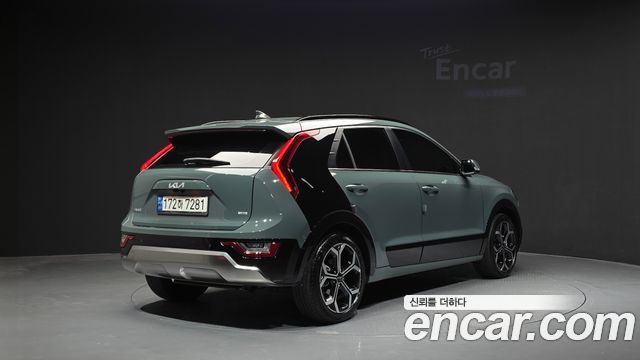 Kia Niro 2023 — photo 2
