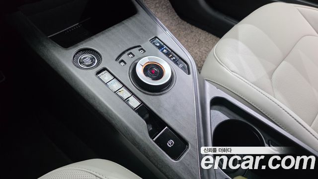 Kia Niro 2023 — photo 9