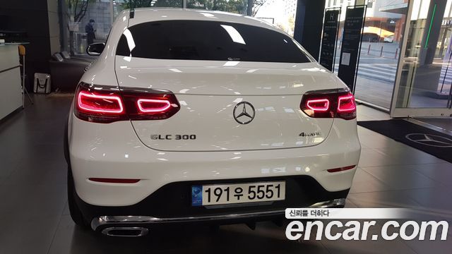 Mercedes-Benz GLC-Class 2023 — photo 4