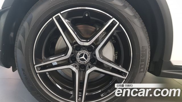 Mercedes-Benz GLC-Class 2023 — photo 5