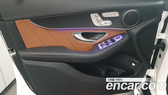Mercedes-Benz GLC-Class 2023 — photo 15