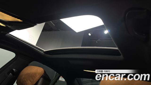 BMW 5-Series 2022 — photo 25