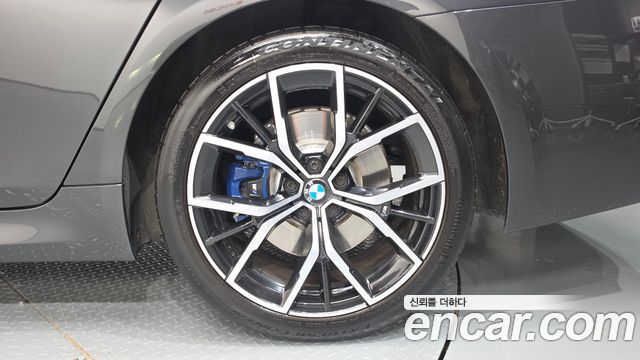 BMW 5-Series 2022 — photo 7