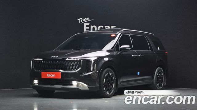 Kia Canival 2025 — photo 1