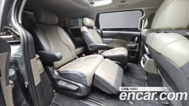 Kia Canival 2025 — photo 12