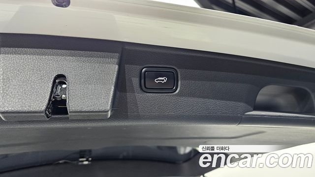 Kia Mohave 2022 — photo 20