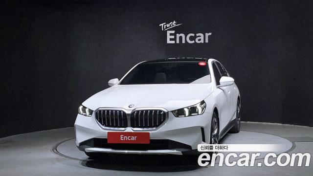 BMW 5-Series 2026 — photo 3