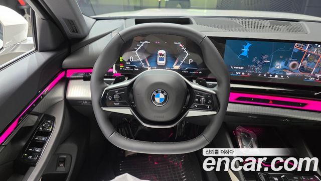 BMW 5-Series 2026 — photo 19