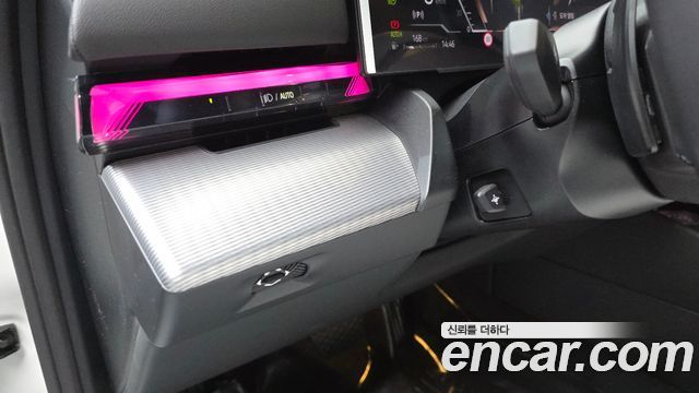 BMW 5-Series 2026 — photo 23