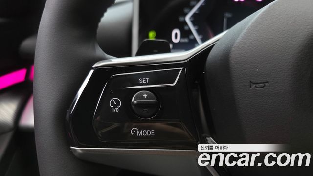 BMW 5-Series 2026 — photo 24