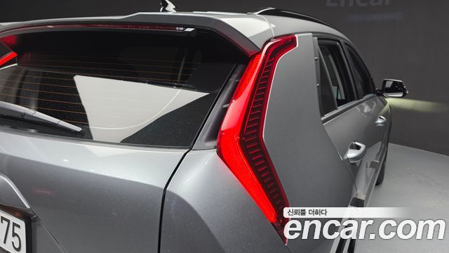 Kia Niro 2024 — photo 9