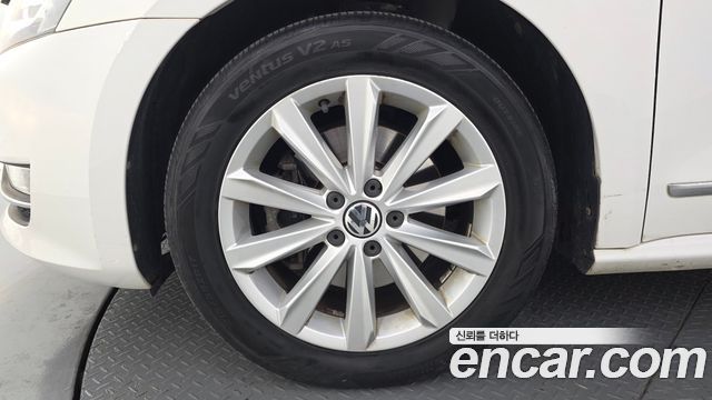 Volkswagen Passat 2015 — photo 5