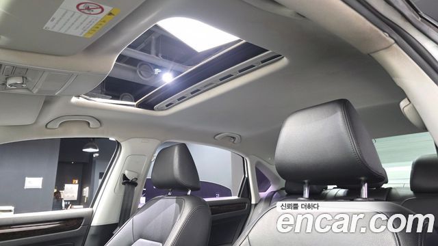 Volkswagen Passat 2015 — photo 16