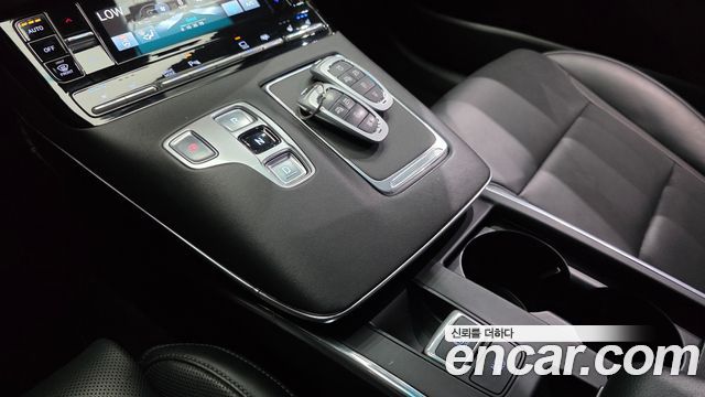 Hyundai Grandeur 2023 — photo 12