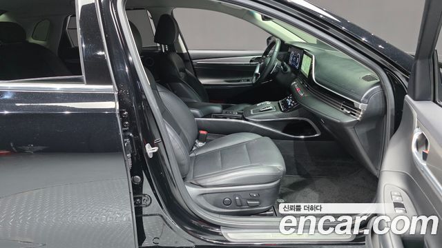 Hyundai Grandeur 2023 — photo 16