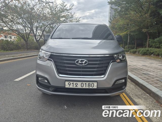 Hyundai Starex 2021 — photo 3