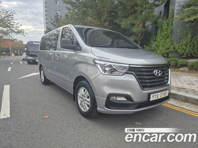 Hyundai Starex 2021 — photo 12