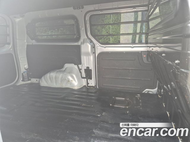 Hyundai Starex 2021 — photo 14
