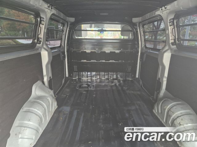 Hyundai Starex 2021 — photo 16