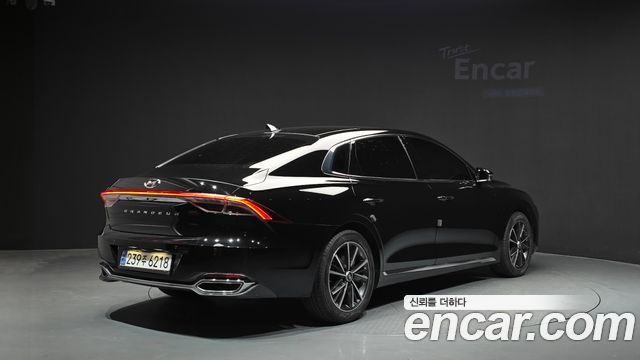 Hyundai Grandeur 2022 — photo 2
