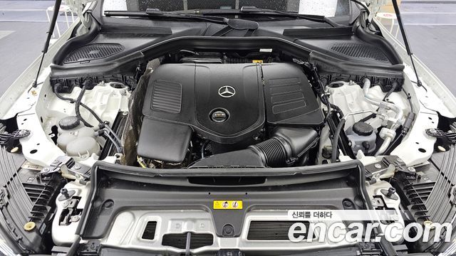 Mercedes-Benz GLC-Class 2026 — photo 6