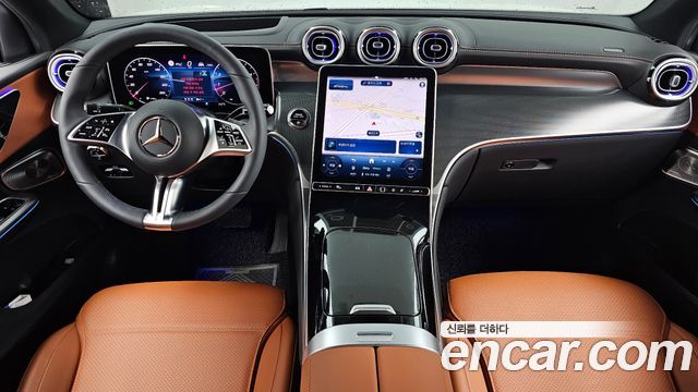 Mercedes-Benz GLC-Class 2026 — photo 10