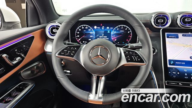 Mercedes-Benz GLC-Class 2026 — photo 19