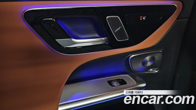 Mercedes-Benz GLC-Class 2026 — photo 24