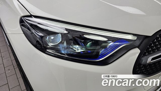 Mercedes-Benz GLC-Class 2026 — photo 8