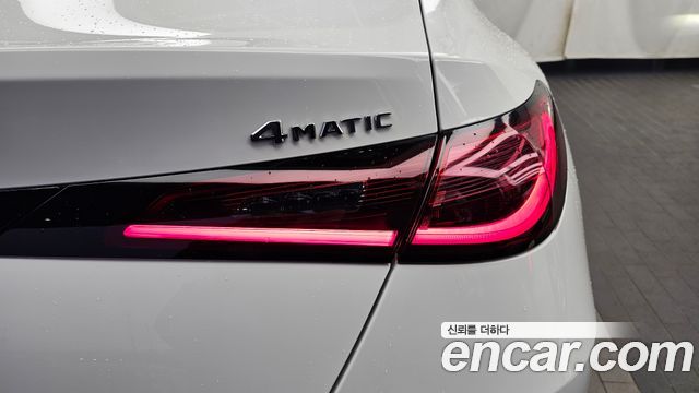 Mercedes-Benz GLC-Class 2026 — photo 9