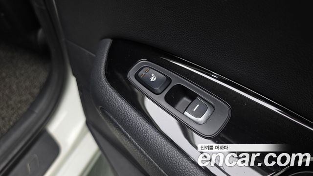 Kia K5 2017 — photo 18