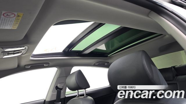 Kia K5 2017 — photo 19