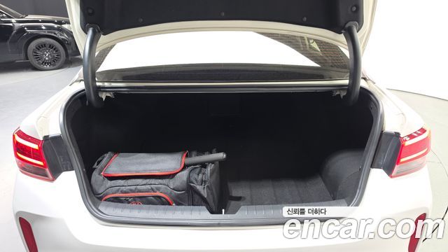 Kia K5 2017 — photo 20
