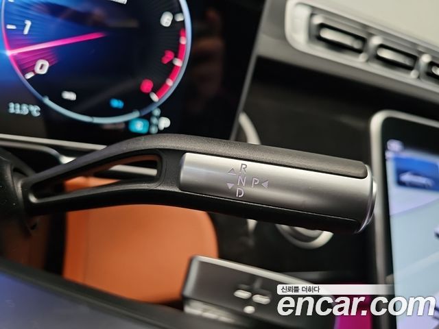 Mercedes-Benz S-Class 2023 — photo 9
