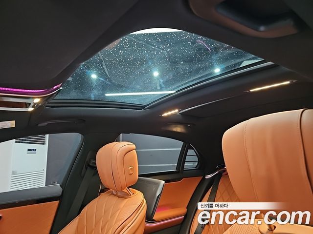 Mercedes-Benz S-Class 2023 — photo 15
