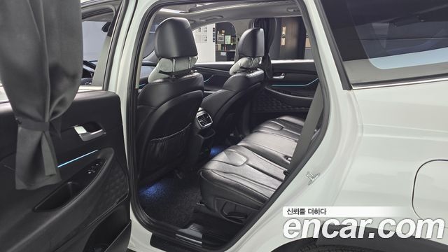 Hyundai Santafe 2019 — photo 11