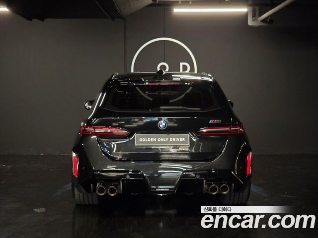 BMW M5 2026 — photo 2