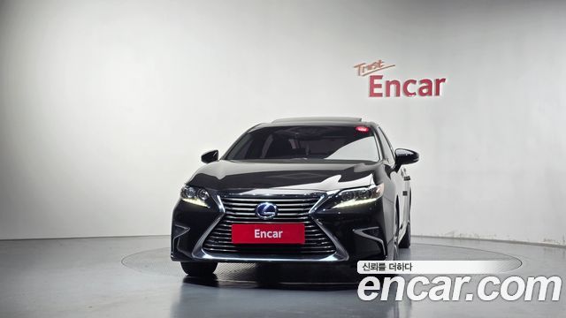 Lexus ES 2017 — photo 3