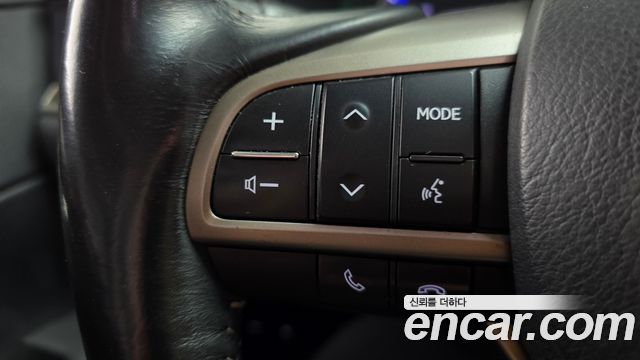 Lexus ES 2017 — photo 18