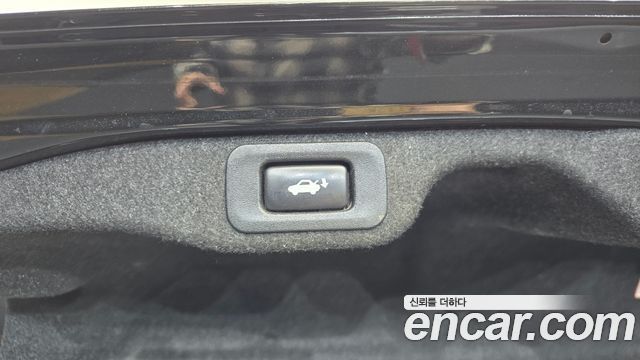 Lexus ES 2017 — photo 20